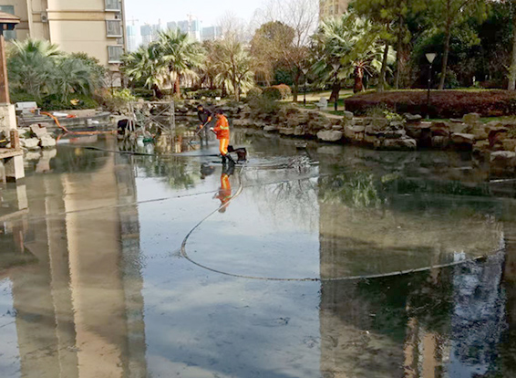 信州景观池淤泥清理