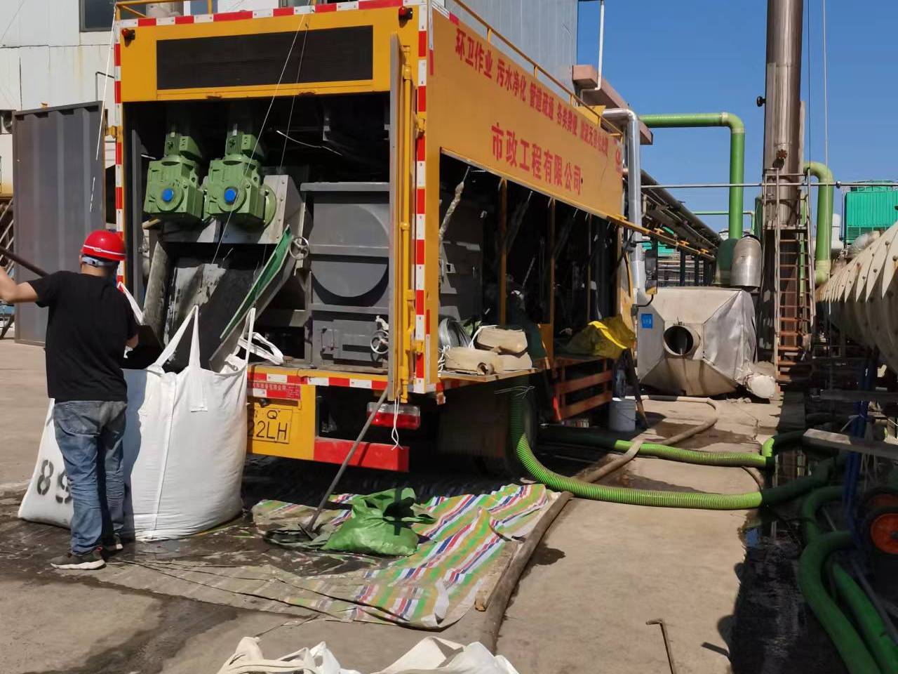 信州淤泥压干处理